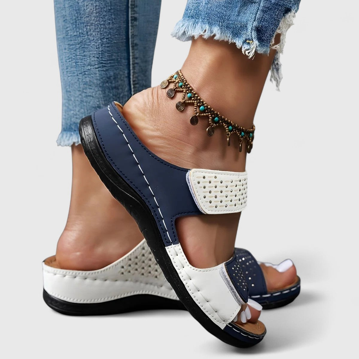 KARYSSA – ORTHOPEDIC SANDALS