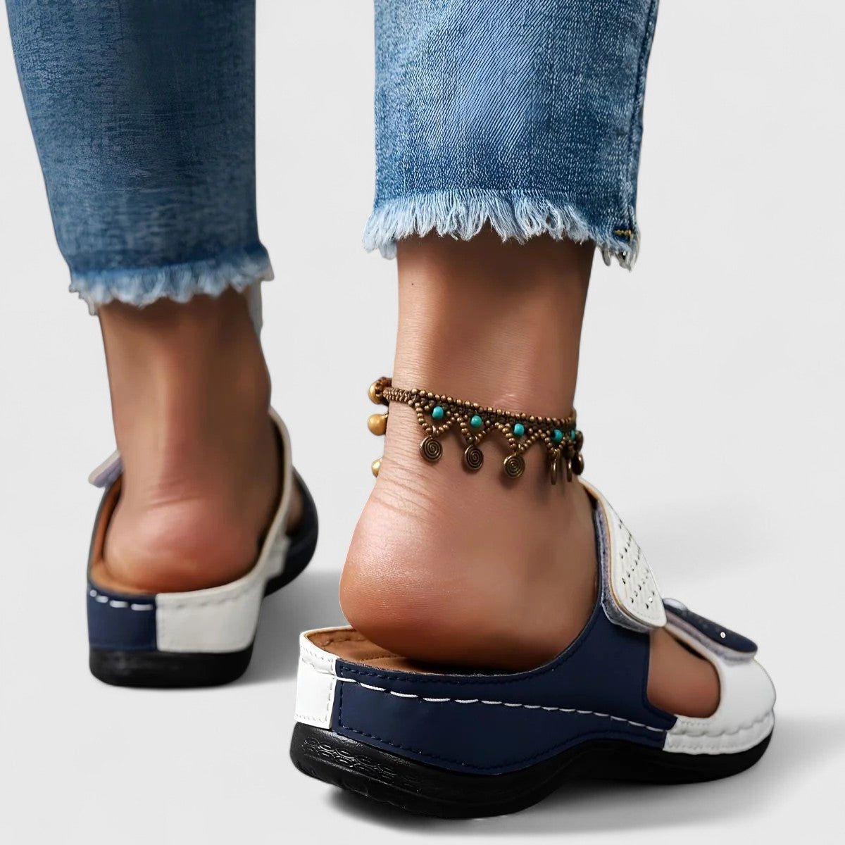 KARYSSA – ORTHOPEDIC SANDALS